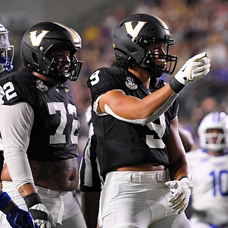 NFL Draft Results: Eagles pick Eli Stowers at No. 54