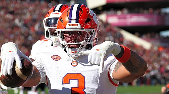 Buffalo Bills draft thudding worker in Clemson EDGE T.J. Parker