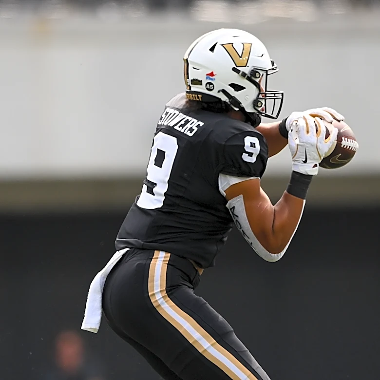 Eli Stowers to the Eagles: Philly’s second-round pick draws mixed reactions