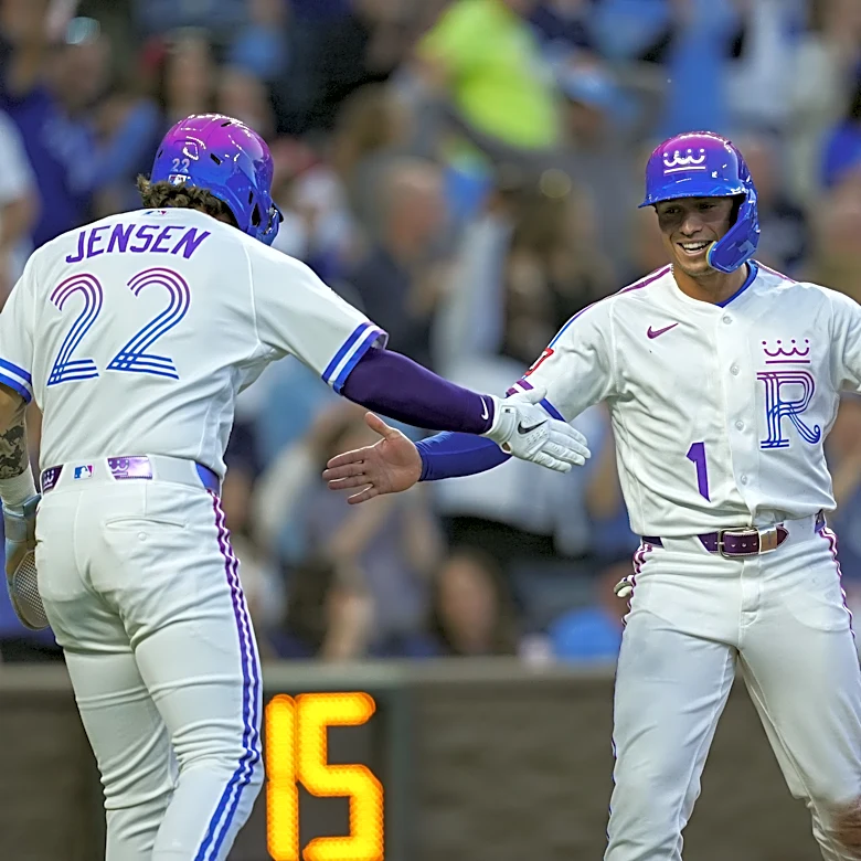 Bottom of the order comes through in 6-3 Royals win over Angels