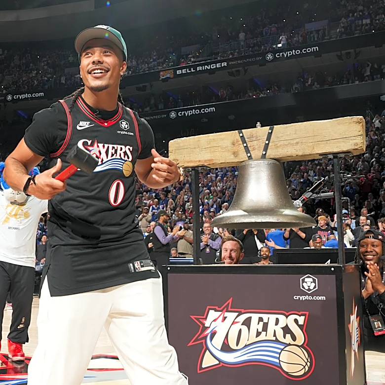 Newest Eagles Jonathan Greenard, Makai Lemon take in Sixers playoff game