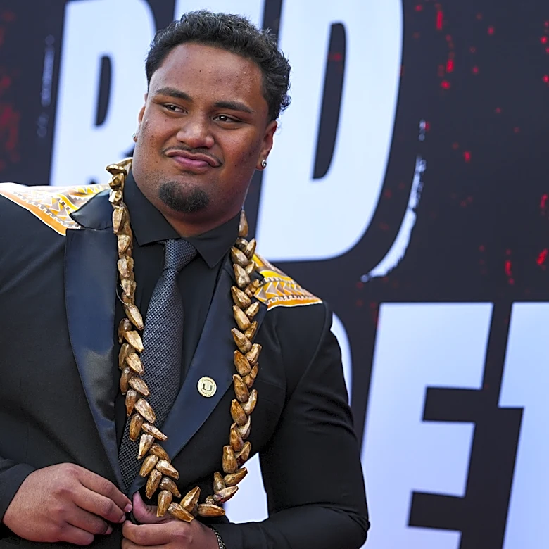 Francis Mauigoa aims to be a rock in the middle of the Giants’ offensive line