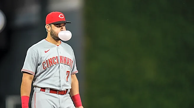 Reds to place Eugenio Suárez on injured list with oblique strain
