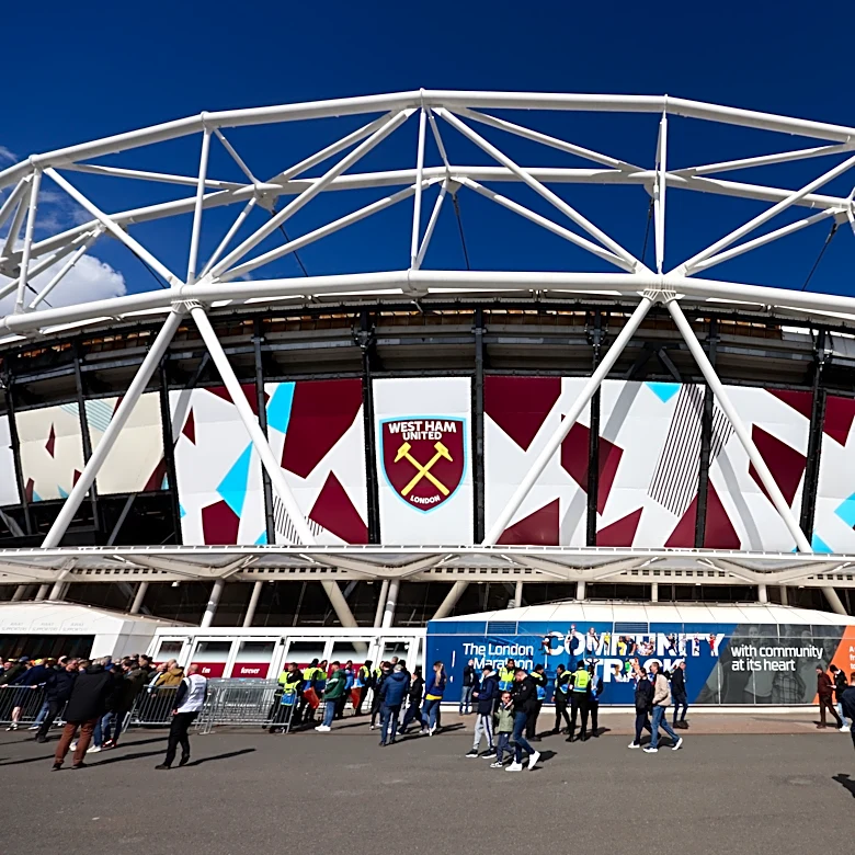 West Ham 2-1 Everton: Final | Late effort not enough