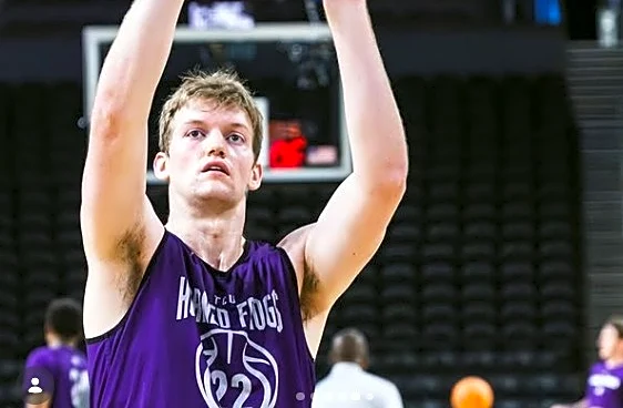 TCU Big Man Transfer Adam Stewart Commits to BYU