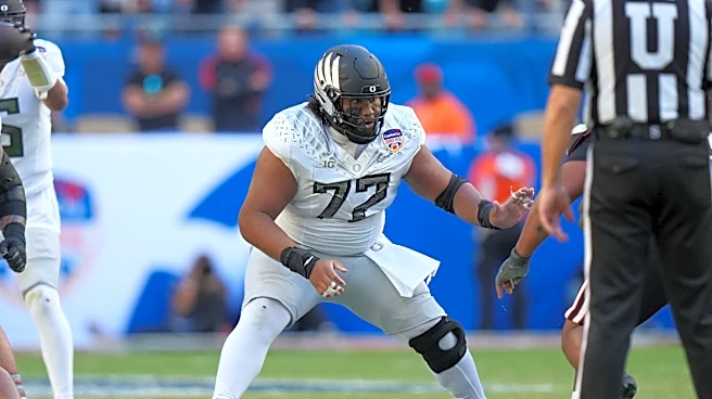 Chargers select Oregon OT/G Alex Harkey with the 204th pick