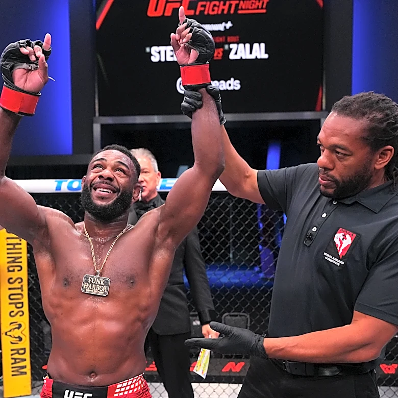 ‘Championship caliber’: Pros react to Aljamain Sterling’s lopsided UFC Vegas 116 main event win