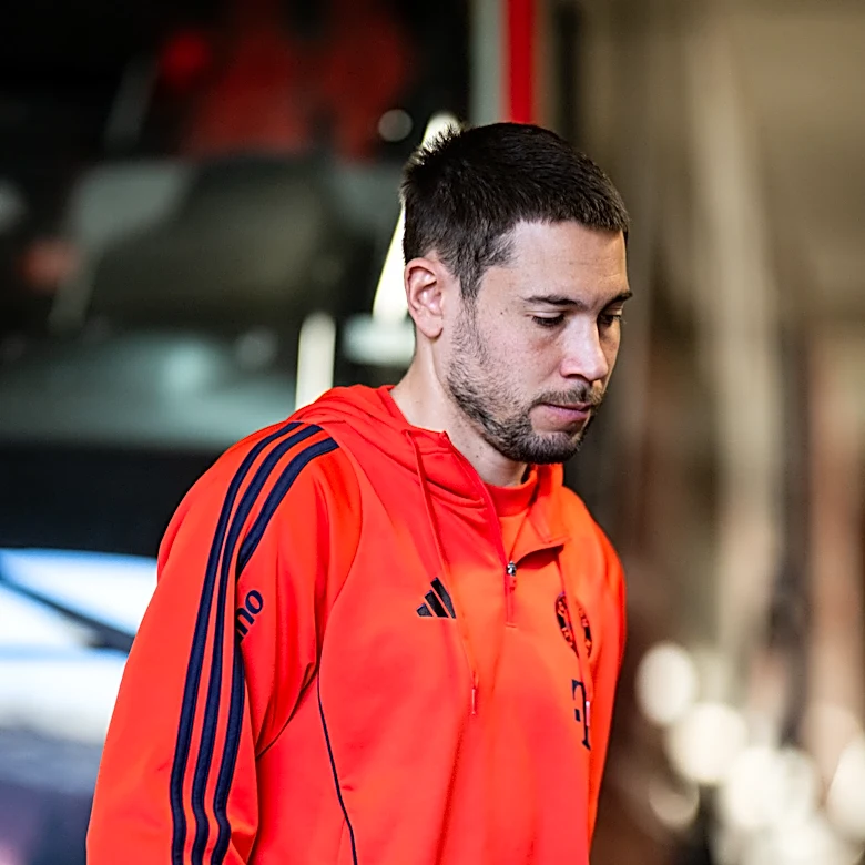 Bayern Munich announces Raphaël Guerreiro injury, ruling him out for the coming weeks