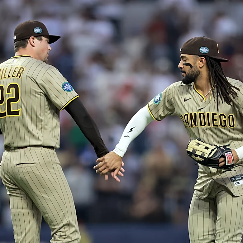 Padres’ comeback accentuates club’s fiery start to 2026