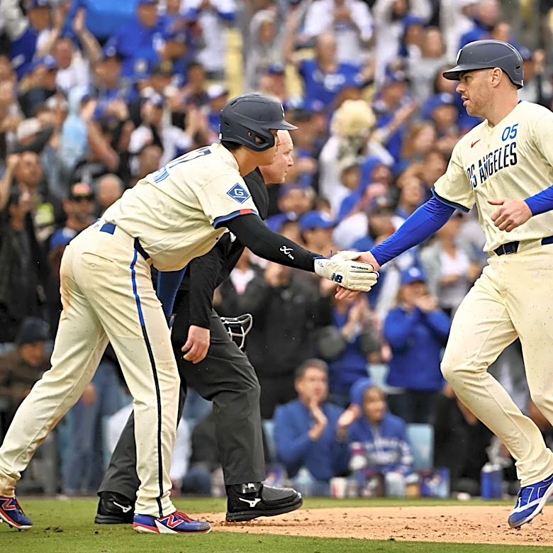 Dodgers vs. Cubs game III chat