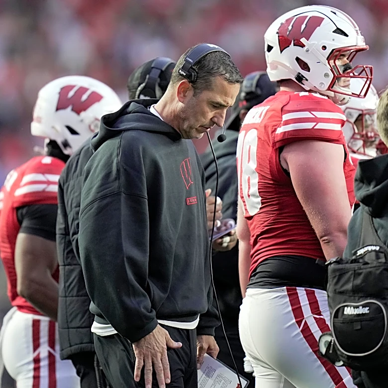 Why 4-Star Legacy QB Committing to Wisconsin Matters