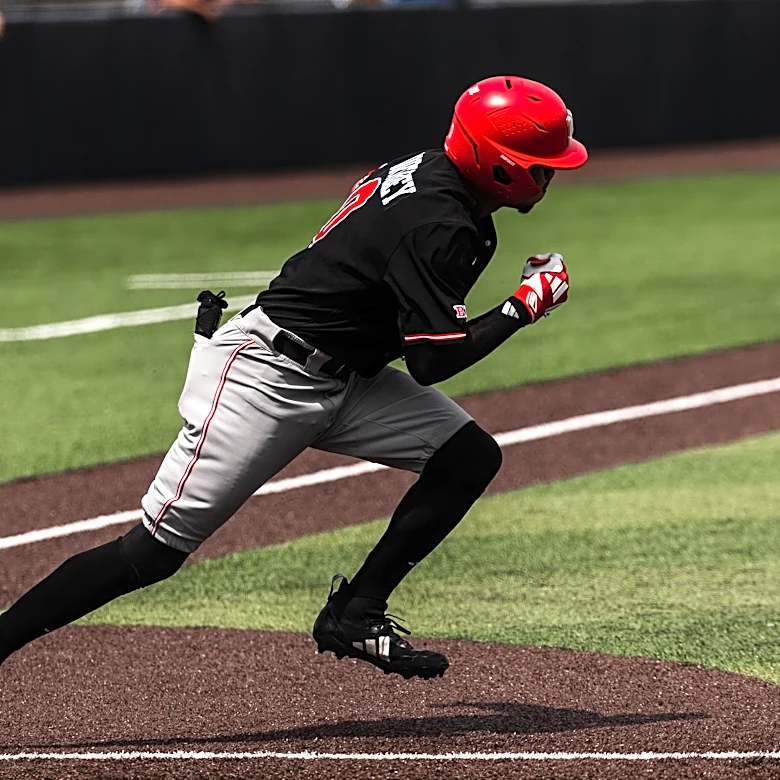 Worthley’s First College Dinger Leads Nebraska to 3-0 Win Over Illini