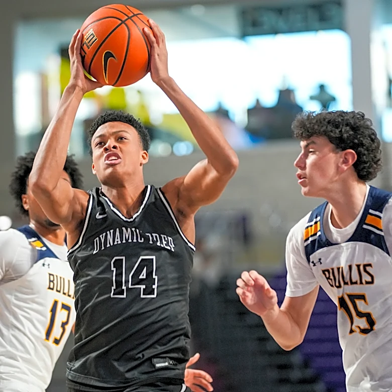 Mark Pope visiting top-10 recruit and reclass candidate Ryan Hampton on Monday