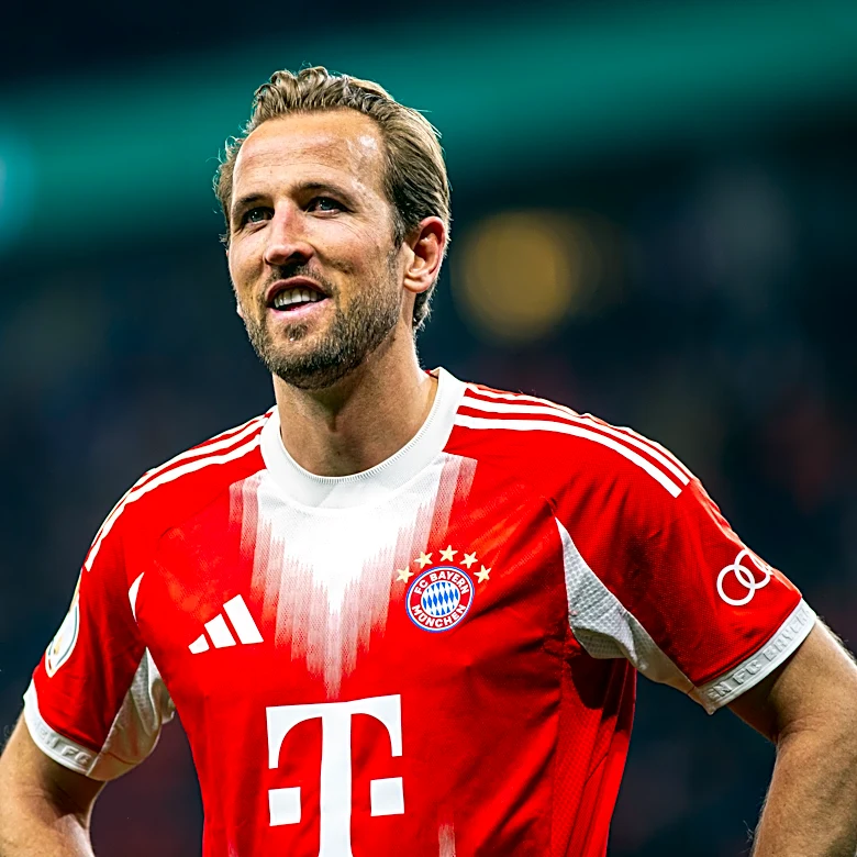 Bayern Munich News: Harry Kane says team must fix issues ahead of PSG showdown; Vincent Kompany’s message to young players; and MORE!