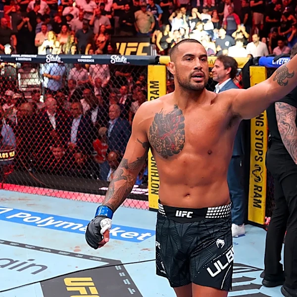 Carlos Ulberg makes optimistic ‘6-to-8 months’ recovery timetable for UFC 327 knee injury