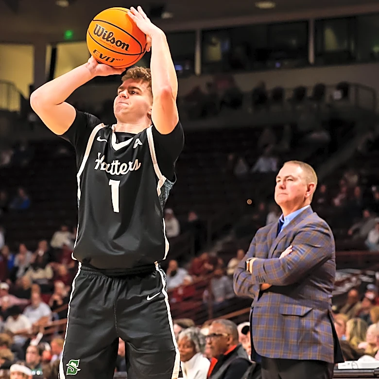 Gonzaga in Conversations With Sharpshooter From Transfer Portal