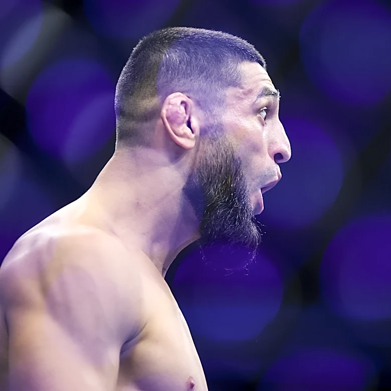 Stay put! UFC ‘monster’ warns cocky Khamzat to avoid ‘tragic’ fate at light heavyweight