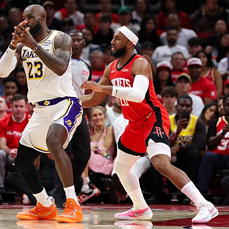 The Lakers have a big turnover problem against the Rockets