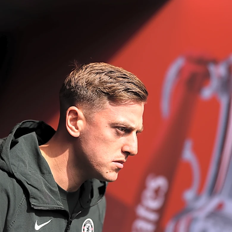 Liam Delap ‘wants to stay and fight’ for Chelsea career — report