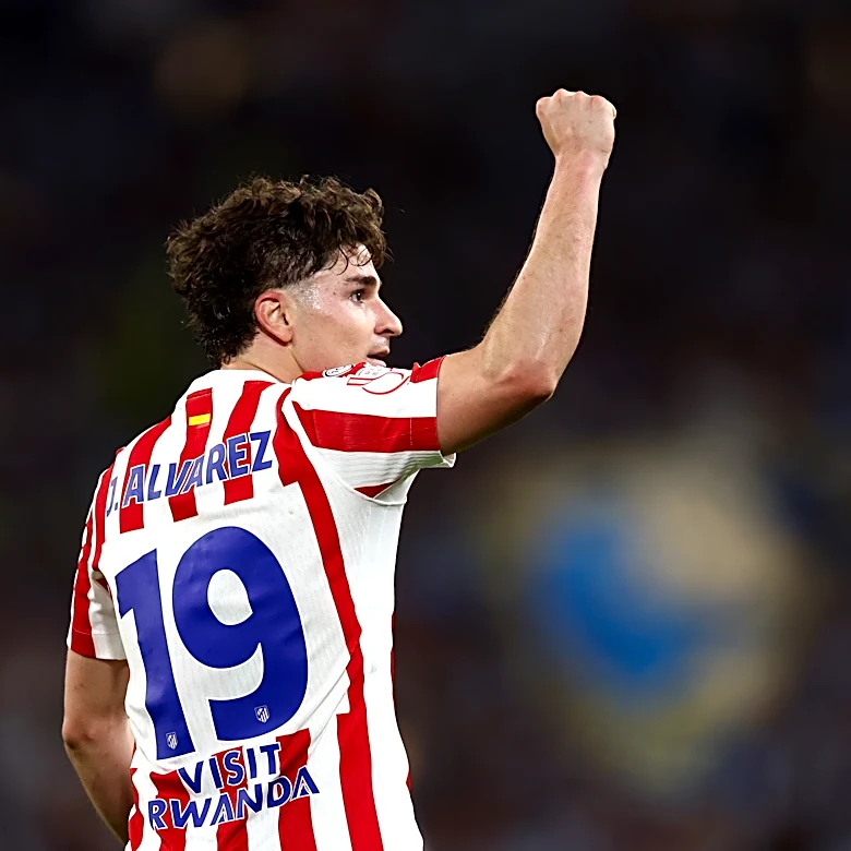 Gossip: Julian Alvarez tells Atletico he wants to join Barcelona