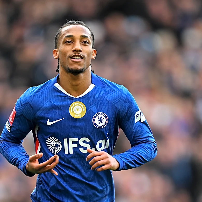 Barcelona eye two alternatives to Julian Alvarez after Arsenal and PSG join race for Atletico star