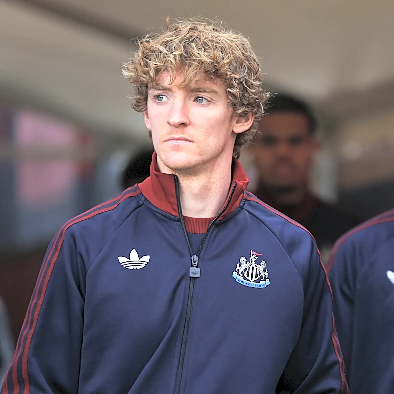 Rumour Mongering: Liverpool Unlikely to Join Bayern in Gordon Race