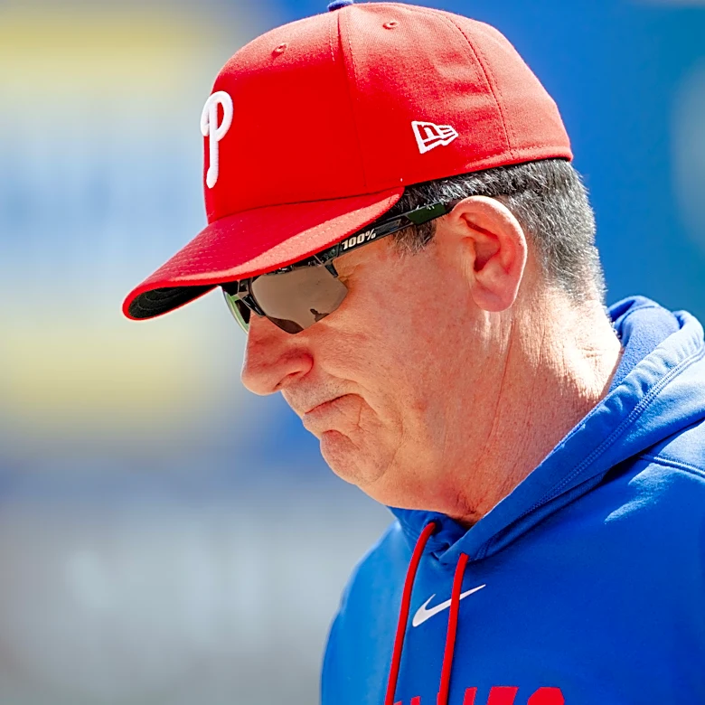 Phillies fire manager Rob Thomson
