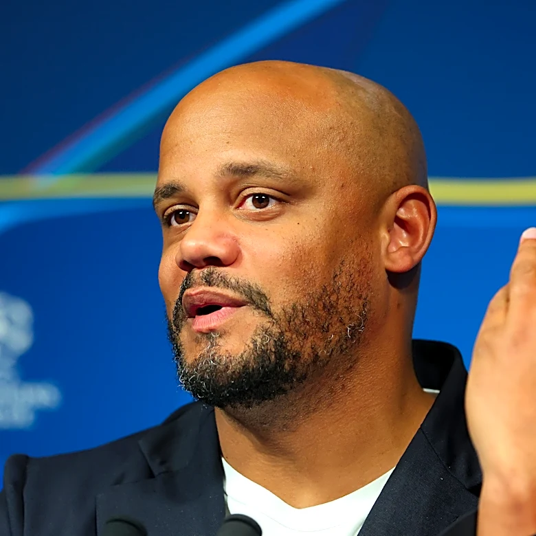 Bayern Munich’s Vincent Kompany reveals he had a talk with Paris Saint-Germain’s Luis Enrique about coaching