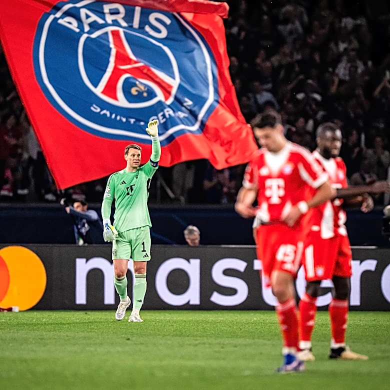Bayern Munich’s Manuel Neuer flummoxed by renegade PSG ball boy