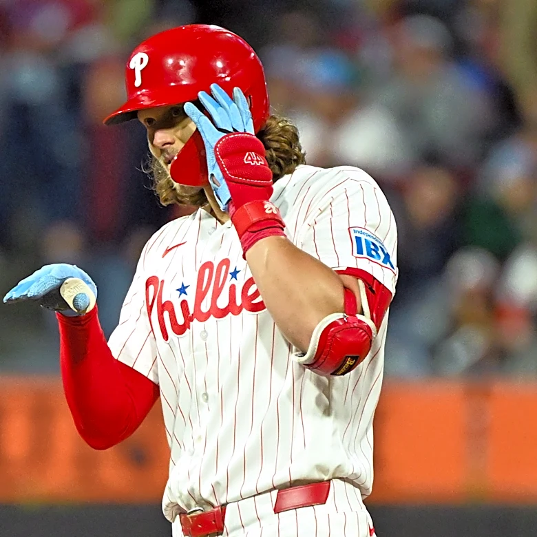 Slaughter is the best medicine: Phillies 7, Giants 0