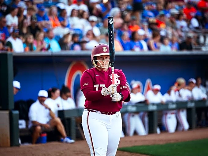 No. 10 Florida State softball falls to No. 8 Florida; splits series