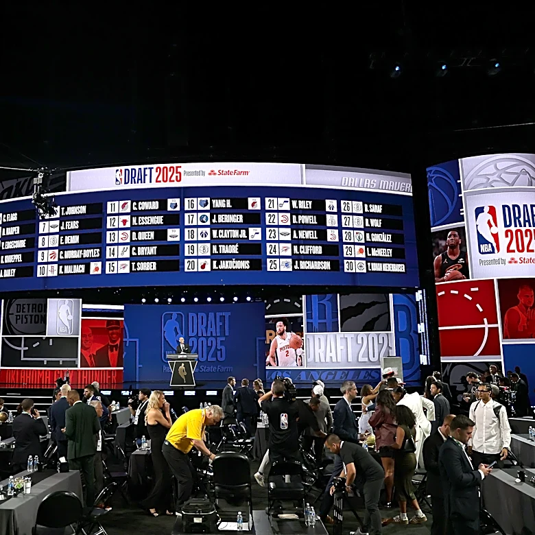 Three Illini named in latest ESPN mock draft