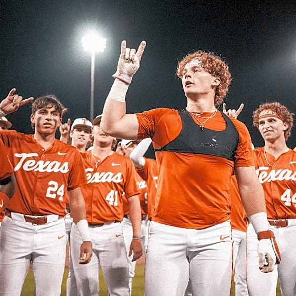 Carson Tinney hits walk-off home run as No. 4 Texas beats Sam Houston, 15-14