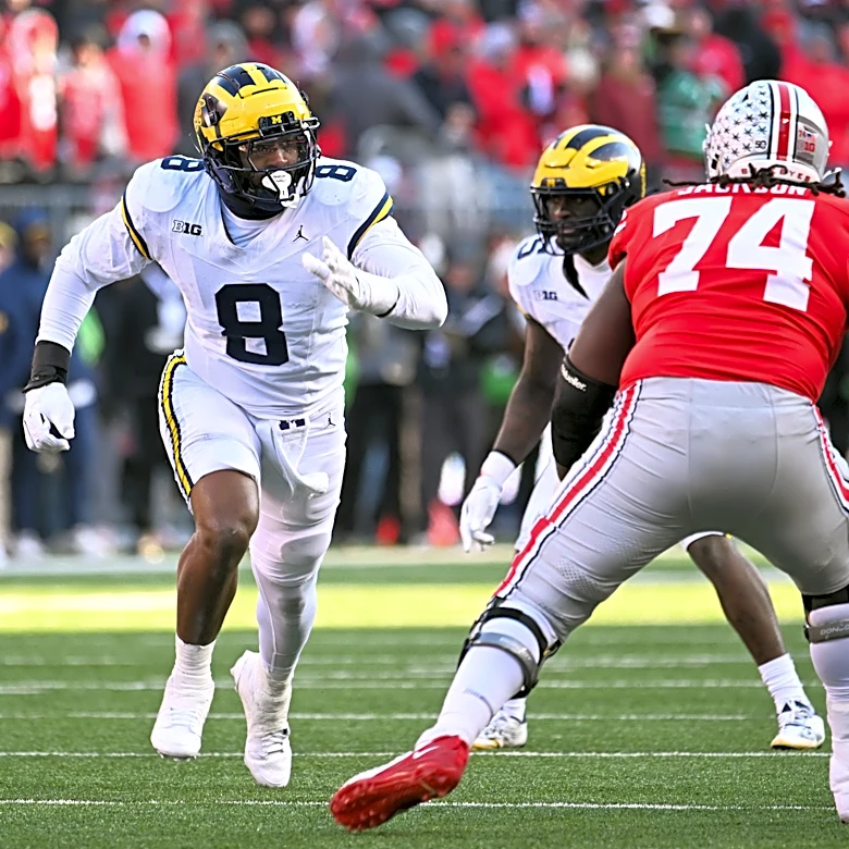 Recruiting Roundup: Michigan Football ‘stands very high’ for top WR target