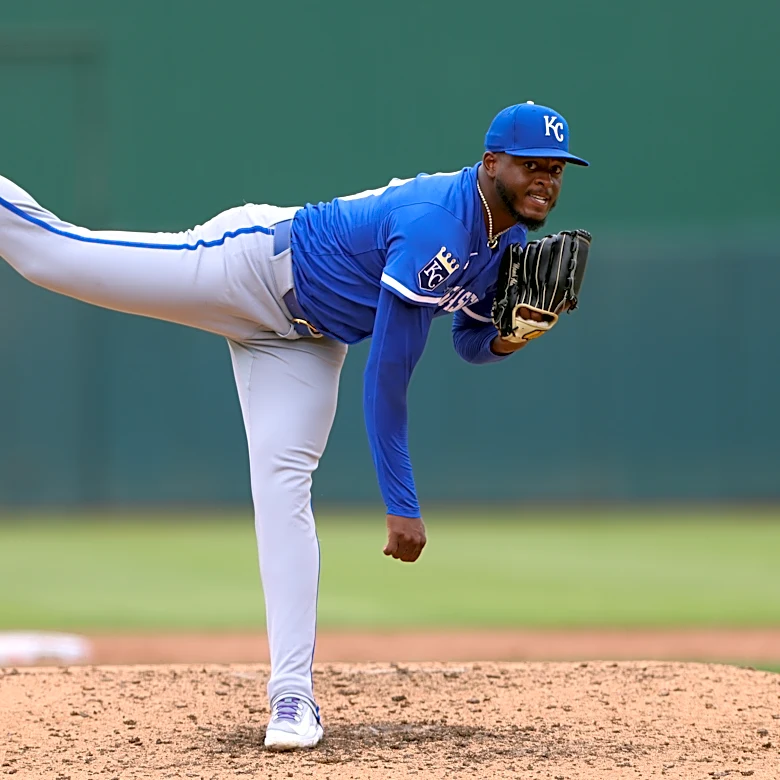Kansas City Royals news: Rolling to the West Coast