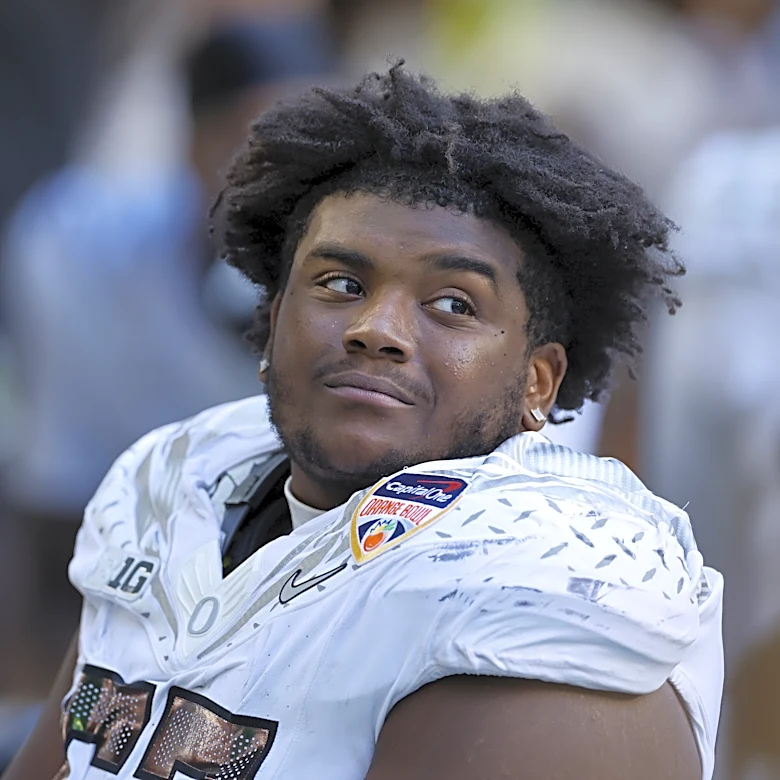 Chargers improve defense in 2027 NFL mock draft