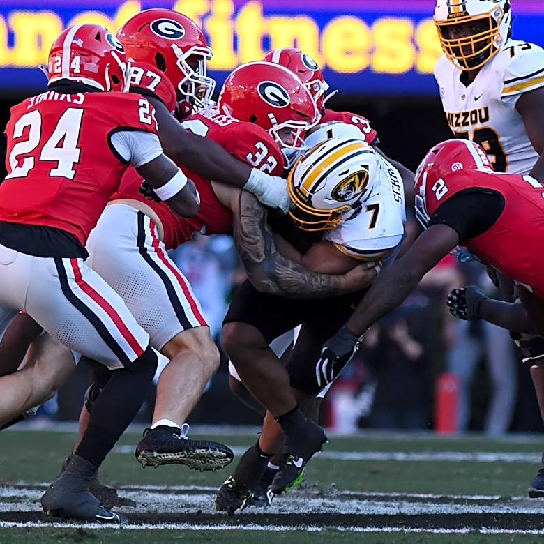 Spring Vibes Check: Finish with a flourish