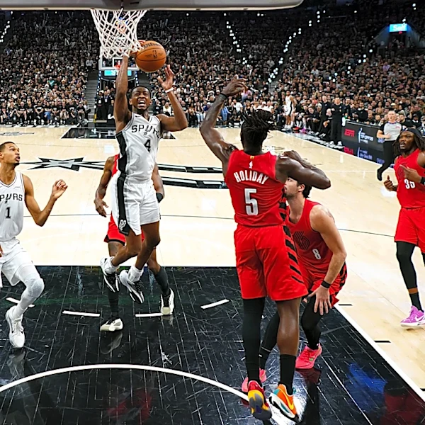 Highlights: Fourth Quarter Fox leads Spurs to series victory over Trail Blazers