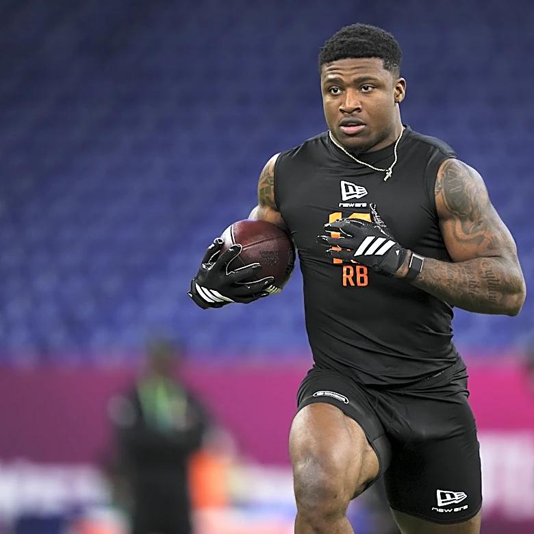 Patriots links 4/29/26: Which late-round picks stick?