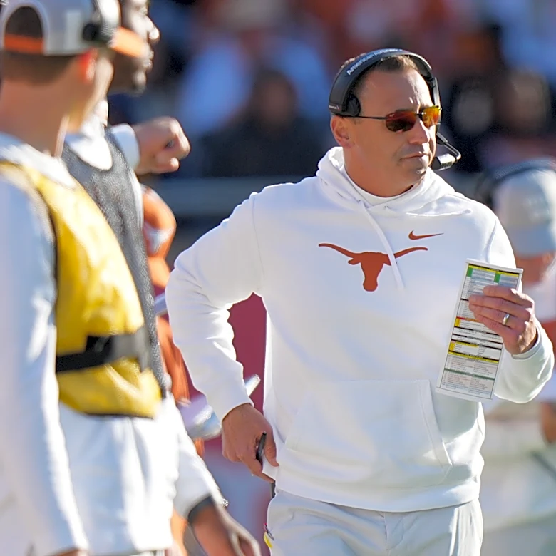 Longhorns Daily News: Steve Sarkisian warns us not to overreact to Texas QB Arch Manning’s spring rehab following foot surgery