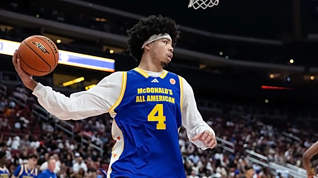 Tyran Stokes, 2027’s top high school basketball recruit, commits to Kansas, Bill Self