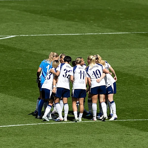 Tottenham Hotspur Women 0 – 0 Manchester United: dominant Spurs held goalless