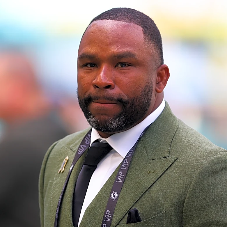 Dolphins part ways with former interim general manager Champ Kelly