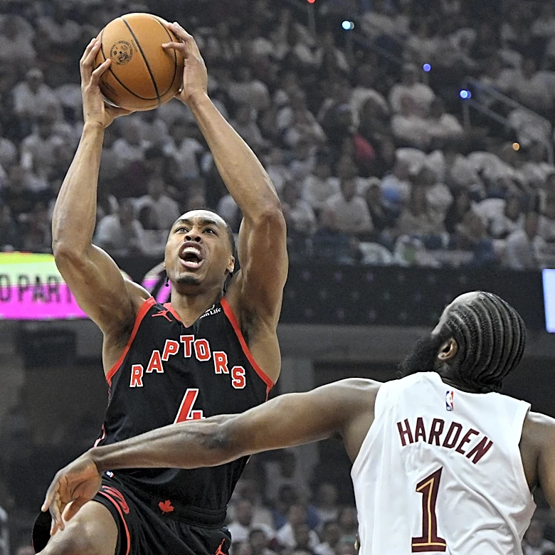 Toronto drops close game 5 in Cleveland