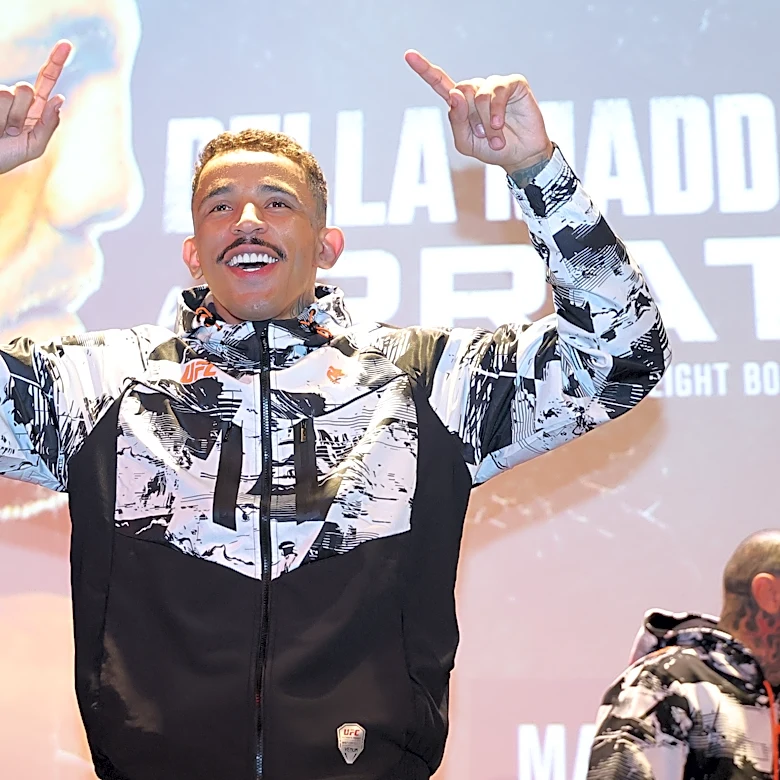 Carlos Prates gives hilarious response to Ilia Topuria possibly jumping line to welterweight title fight