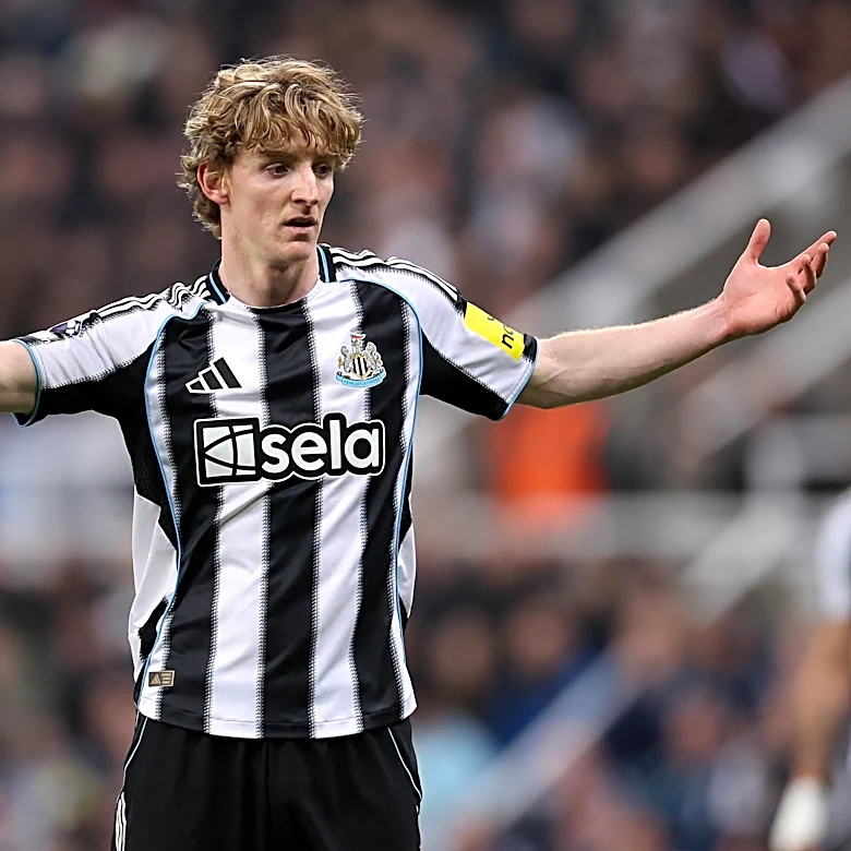 Weekend Warm-up: As the Anthony Gordon saga with Bayern Munich heats up, action could go cold for a while; Bundesliga predictions; and MORE!