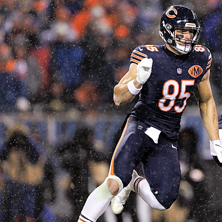 How does Sam Roush impact Cole Kmet?