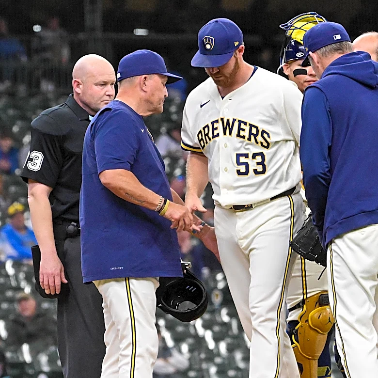 Brewers place Brandon Woodruff on IL with shoulder inflammation following Thursday’s early exit