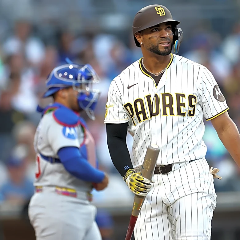 Padres fans seeing an improved Xander Bogaerts
