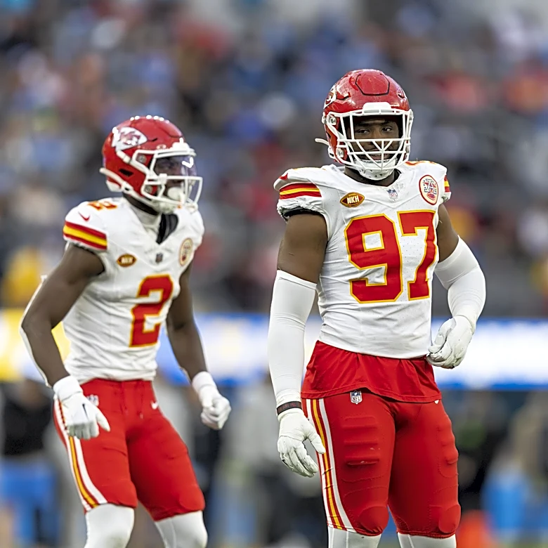 Chiefs decline to exercise fifth-year option for Felix Anudike-Uzomah